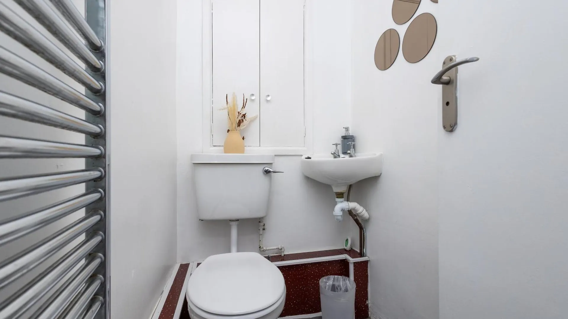 Spacious 3 Bedroom Ground Floor Apartment - 10 Mins From City Centre Leeds  0*, Leeds (West Yorkshire) Birleşik Krallık